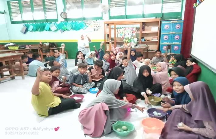 Telur Asin yang Dibuat dengan Penuh Keceriaan