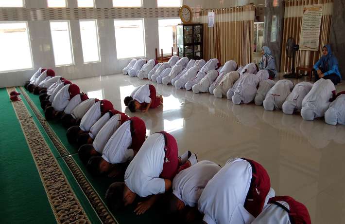 Praktik Sholat