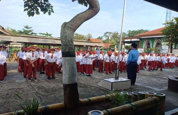 Apel Pagi, membaca dan Stop Bullying