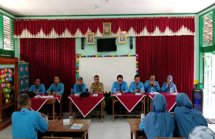 Yayasan dan Pengawas Memotivasi untuk Menghadapi Akreditasi